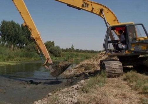 احیا شدن چشمه ها و زهکش ها با استفاده از لایروبی مسیل ها
