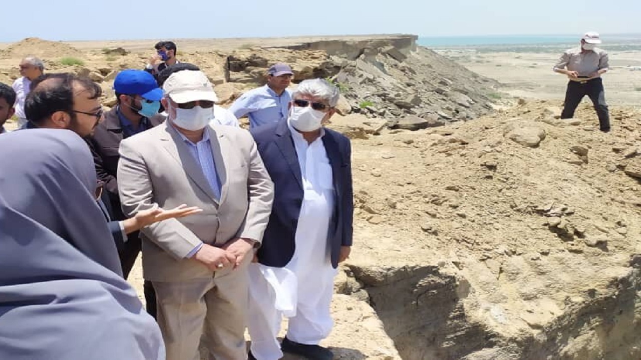 ۱۲۰ میلیارد تومان برای موج شکن‌های بندر صیادی تنگ کنارک هزینه می‌شود