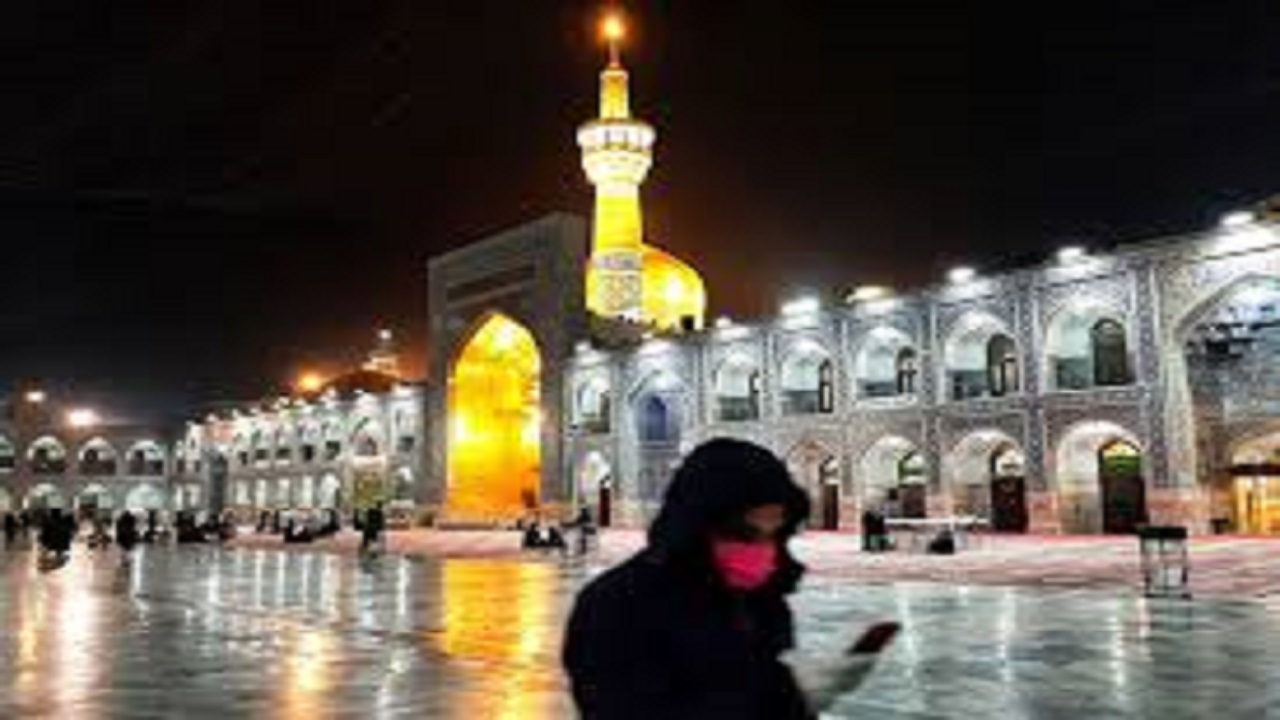 رعایت توصیه‌های بهداشتی توسط زائران حرم رضوی ضروری است