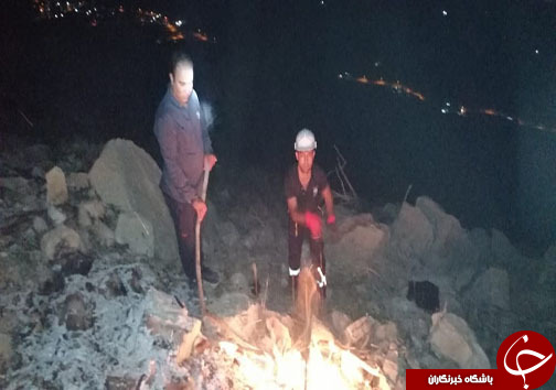 رعد و برق کوه&zwnj;های تنگ چوگان را به آتش کشید/آتش مهار شد + تصاویر