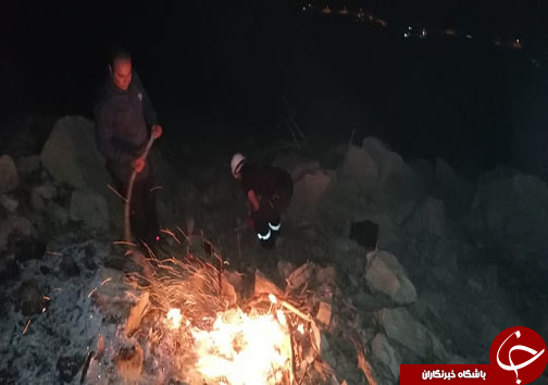 رعد و برق کوه&zwnj;های تنگ چوگان را به آتش کشید/آتش مهار شد + تصاویر