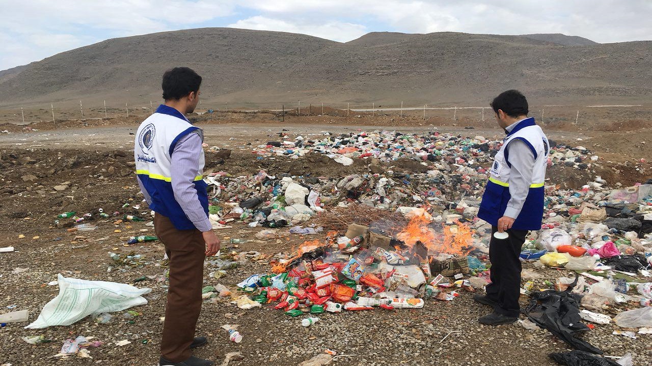 معدوم سازی ۱۰ تن مواد غذایی فاسد در شهرکرد