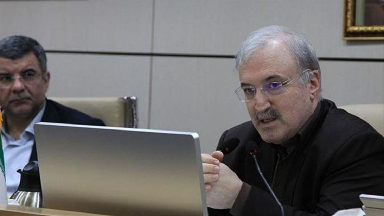 حداقل دو سال باید با کرونا زندگی کنیم