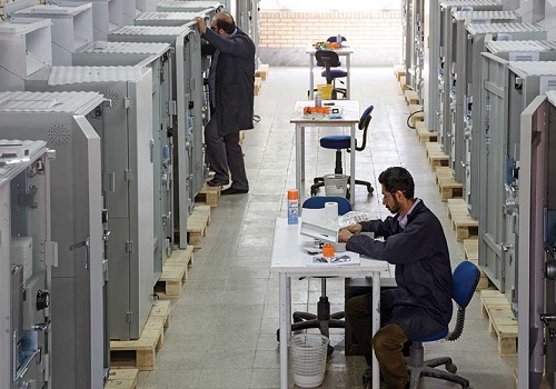 واردات؛ بلای جان بزرگ&zwnj;ترین صنعت بازار داخلی/ترفندِ دولت&zwnj;پسندی که دست&zwnj;رنج تولیدکنندگان را پامال می&zwnj;کند