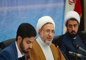 دشمنان از قدرت تبلیغ دین می‌هراسند