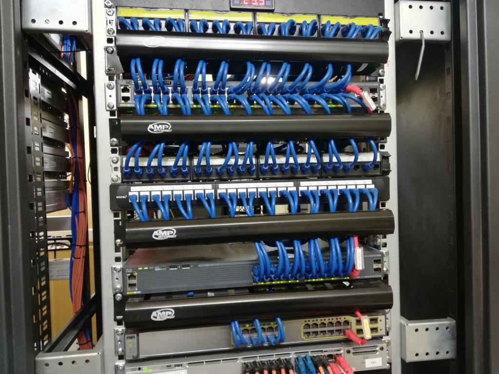درباره دیتاسنترها بیشتر بدانید