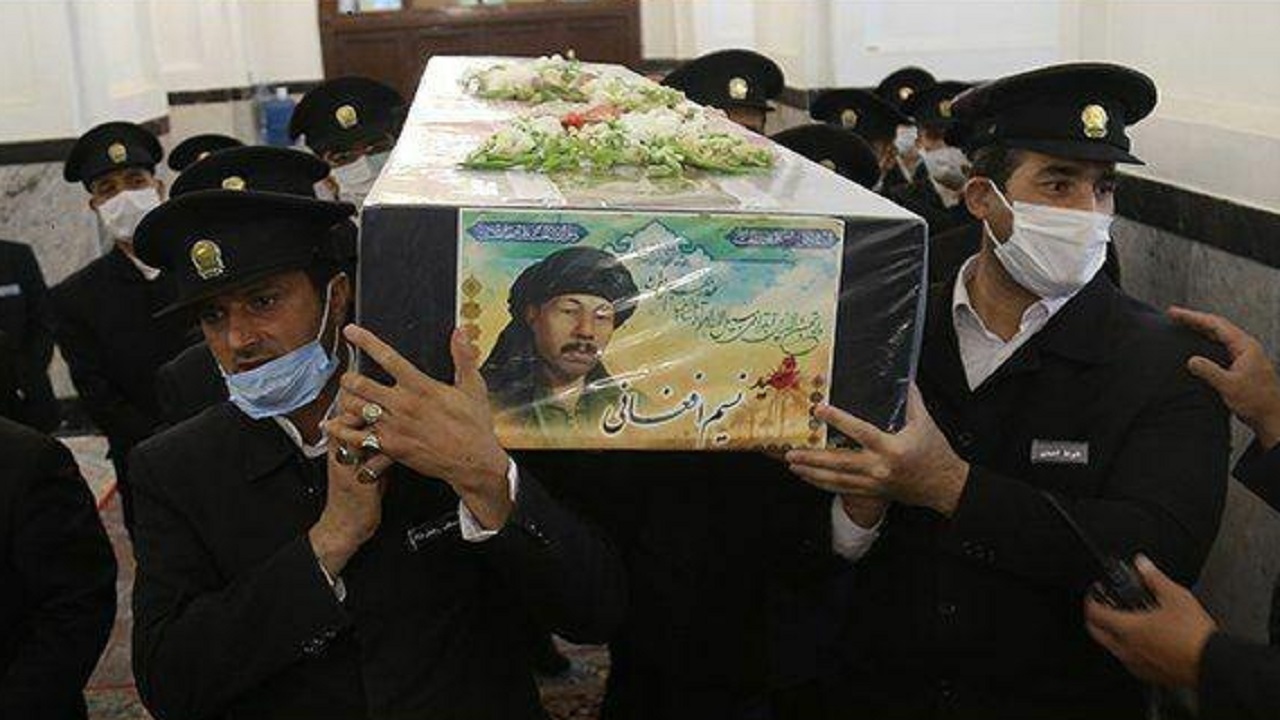 پیکر شهید نسیم افغانی در حرم منور رضوی آرام گرفت