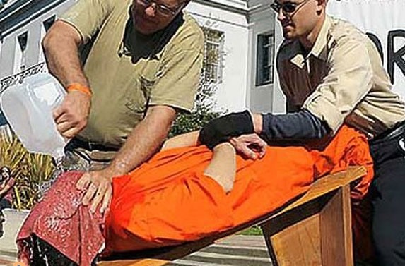 حقوق بشری که به بشریت تعلق ندارد/ نگاهی به جنایات آمریکا در گستره جهانی