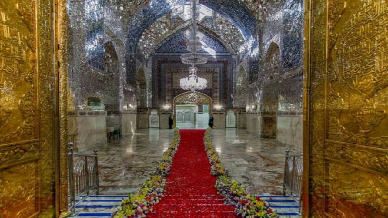 مسیر بهشت تا خانه شاه خراسان گلباران شد