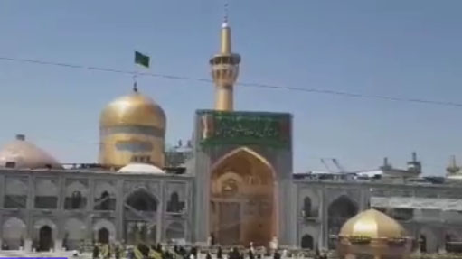 شست و شوی گنبد حرم امام رضا(ع) + فیلم