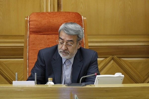 دستور وزیر کشور برای بررسی ابعاد مختلف آتش سوزی شب گذشته