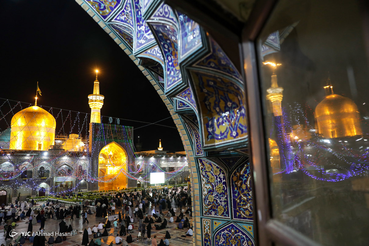 آماده سازی بارگاه ملکوتی امام رضا (ع) در جشن میلاد