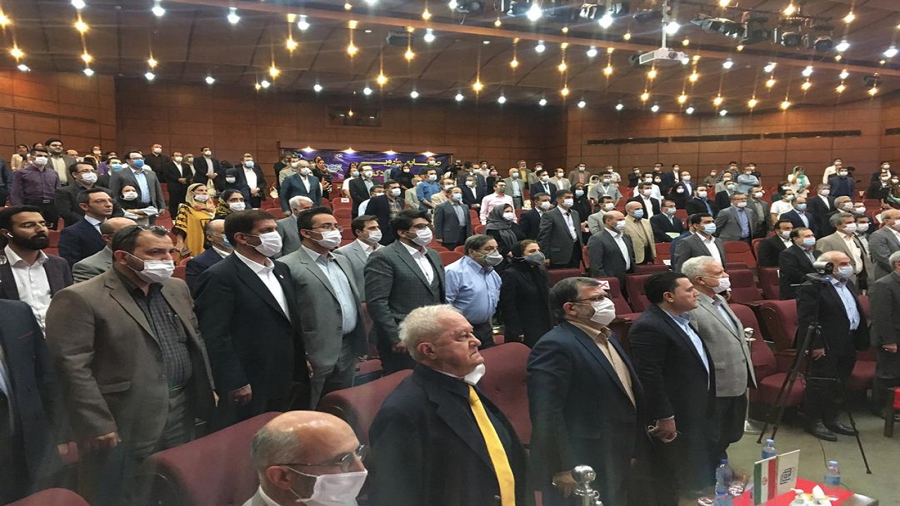 وزارت بهداشت میزبان نمایشگاهی با بوی کرونا و مرگ/ فاصله‌گذاری فقط برای مردم است؟!