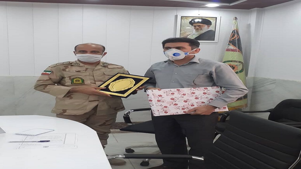 تقدیر و تجلیل از فرمانده دریابانی آبادان  جهت حفاظت از محیط زیست