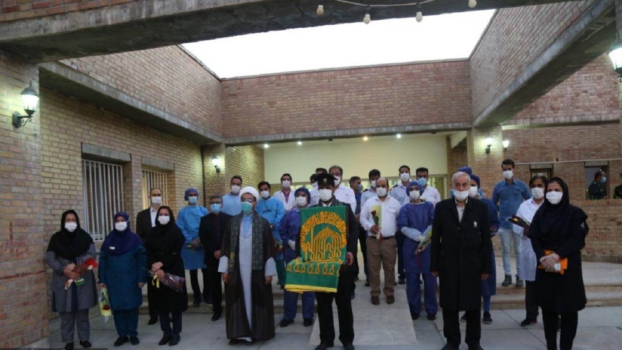 ورود کاروان زیر سایه خورشید به بیمارستانی در بوشهر