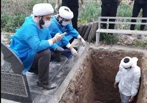 طلاب اندیمشک ۴۰ متوفی کرونایی را به خاک سپرده اند