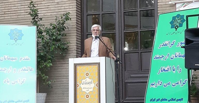نمایندگان مجلس یازدهم با موضوعات شعاری برخورد نکنند