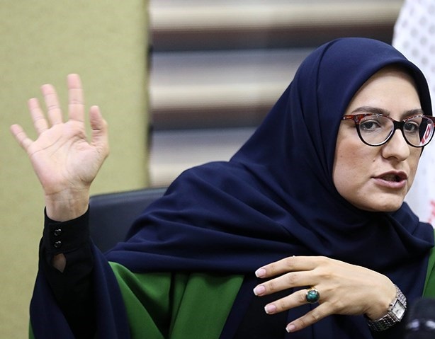گفت&zwnj;وگو با مجری تلویزیون درباره استفاده از شبکه&zwnj;های اجتماعی