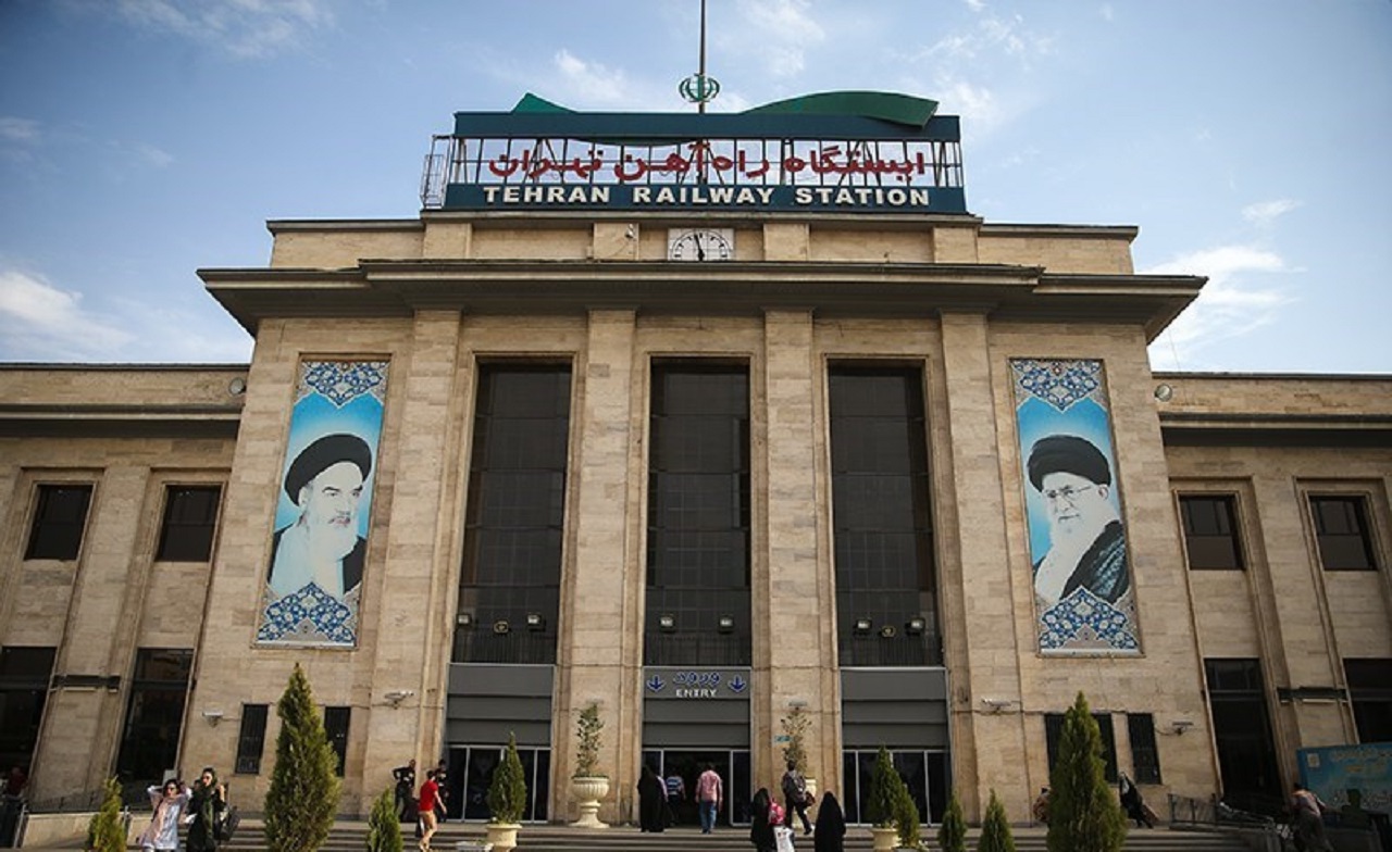 اتفاقی زیبا در ایستگاه راه آهن تهران