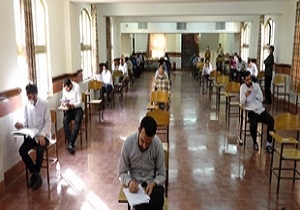 آزمون دانشگاه معارف اسلامی در قم برگزار شد
