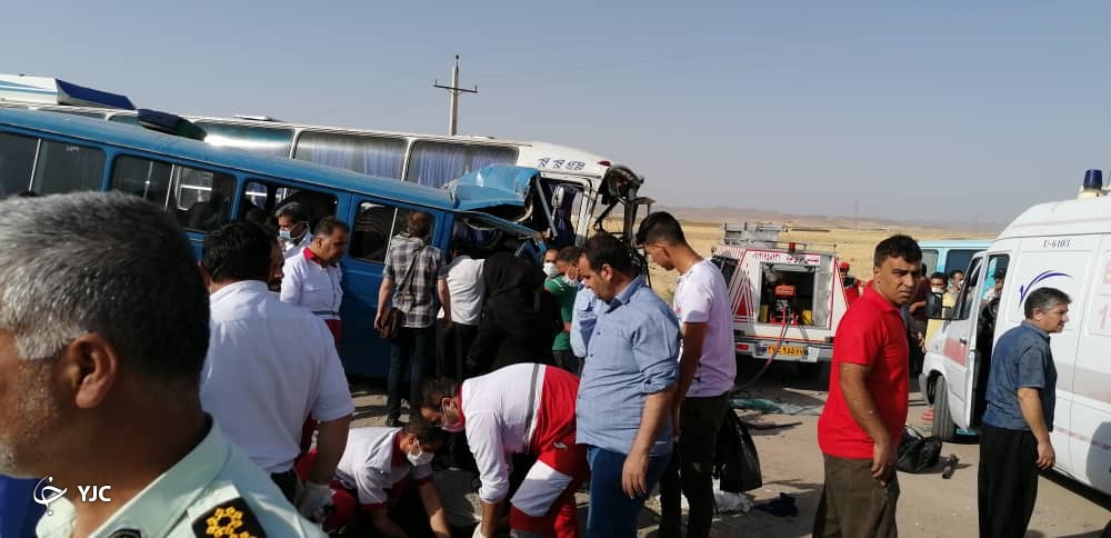 تصادف اتوبوس و مینی&zwnj;بوس با ۱۳ مصدوم در جاده شهر صنعتی مامونیه4