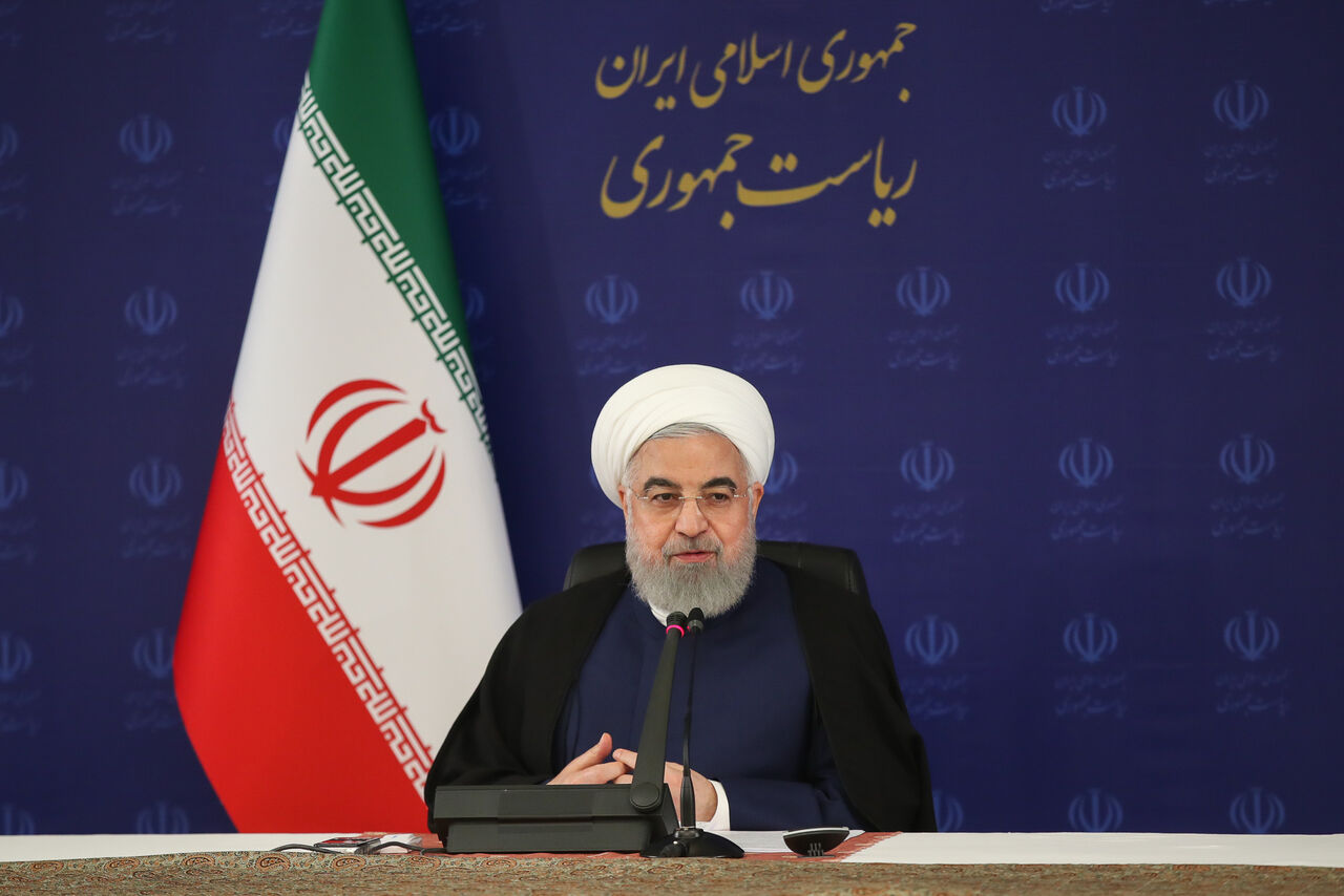 کسی نباید مبتلا شدن به ویروس کرونا را عار بداند/ کارمندانی که ماسک نزنند، غیبت می‌خورند