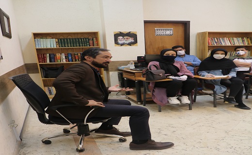 ورکشاپ بازیگری محمد حاتمی در باشگاه خبرنگاران جوان قم