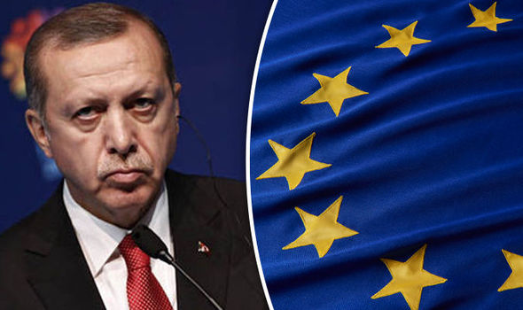 انتقاد اردوغان از اروپایی‌ها به علت لغو نکردن محدودیت سفر به ترکیه