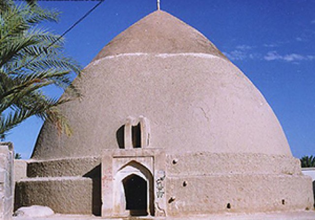 مرمت آب انبار شیخ در خنج