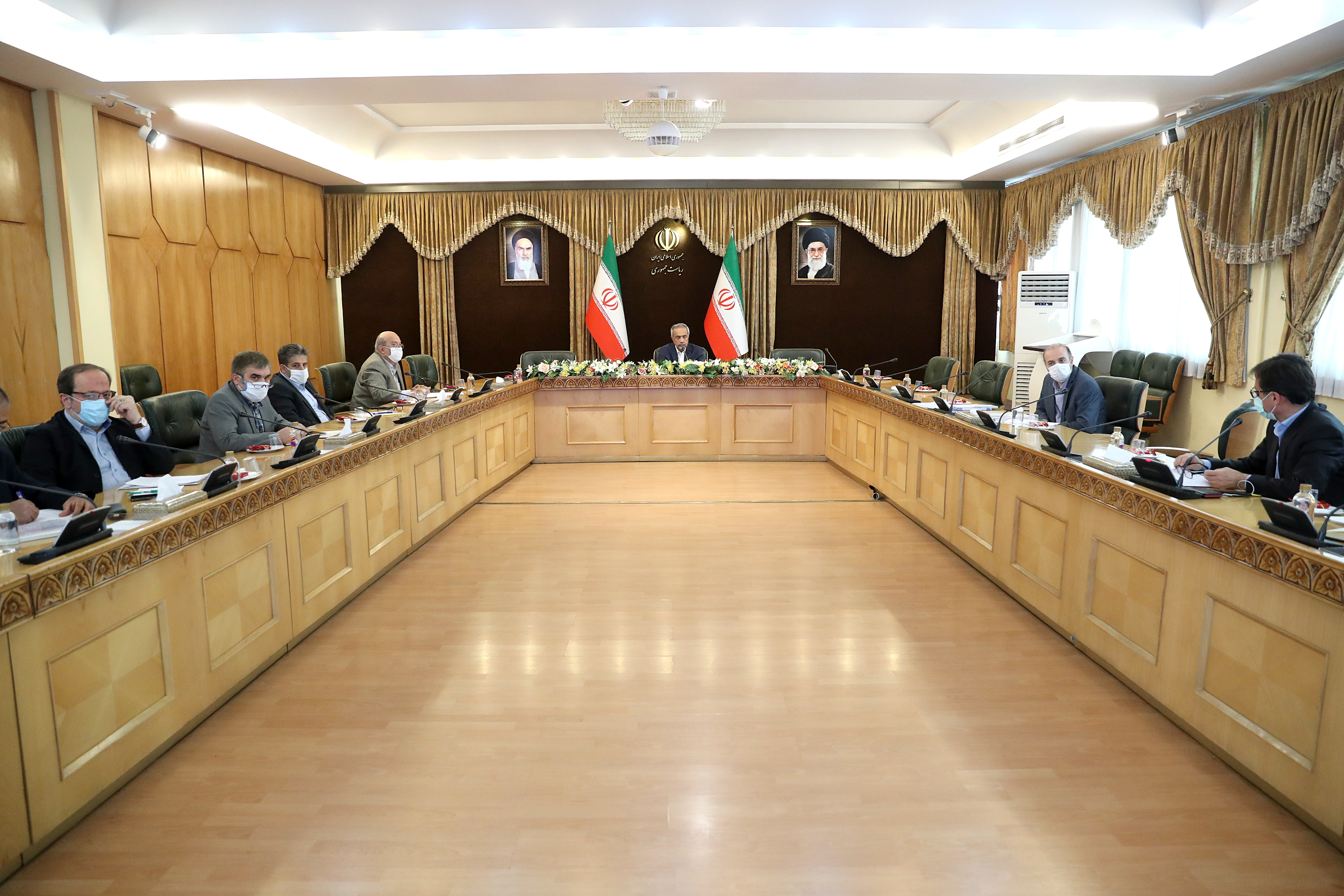 تاکید دولت بر تسریع بانک ها در پرداخت تسهیلات به مشاغل خسارت دیده از کرونا