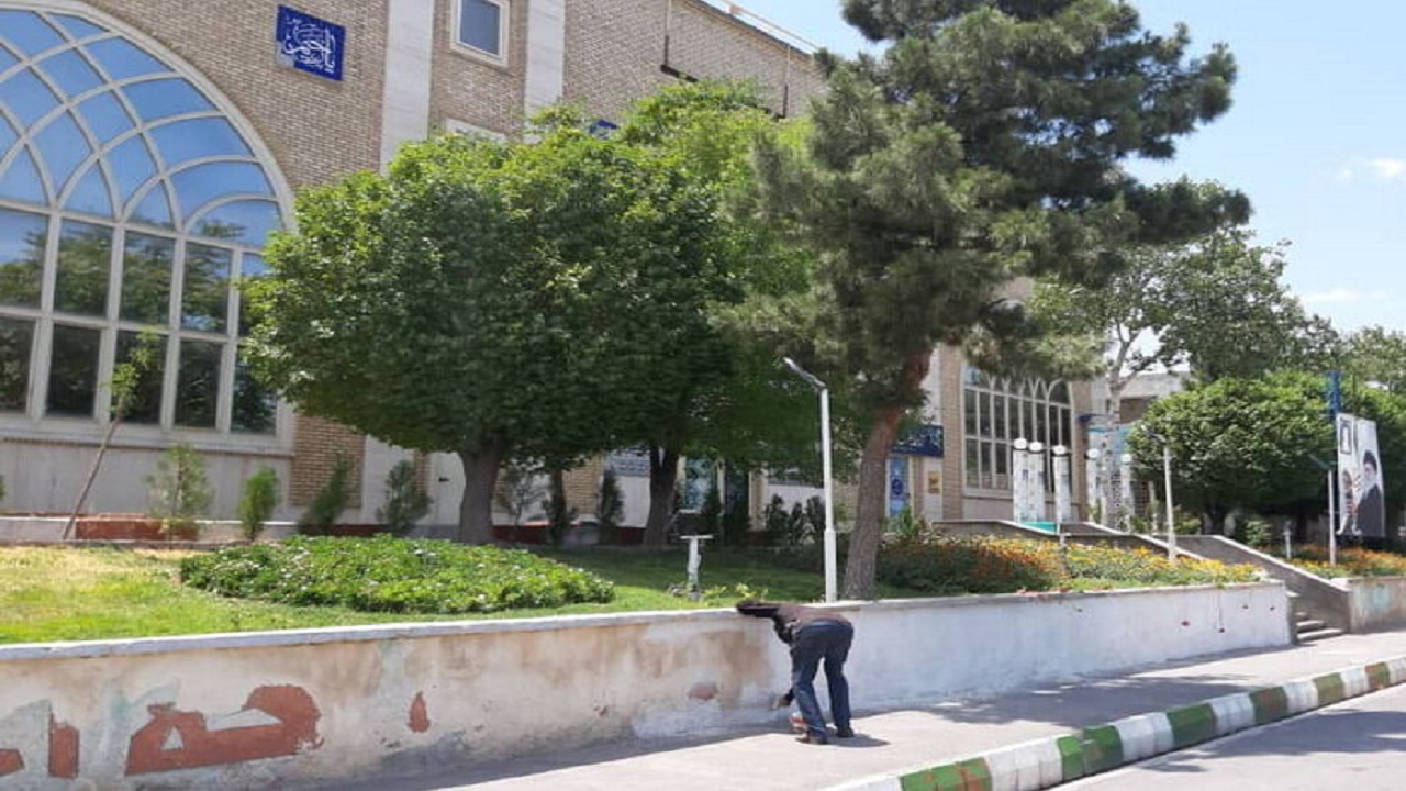 آغاز زیباسازی محوطه داخلی وادی رحمت توسط سازمان آرامستان‌های شهرداری تبریز