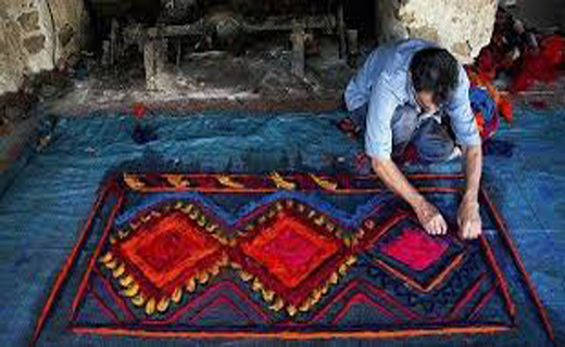 نمد، نماد نقشِ رنگین هنر در نگاره&zwnj;های بافته&zwnj;ای سنتی در خراسان شمالی