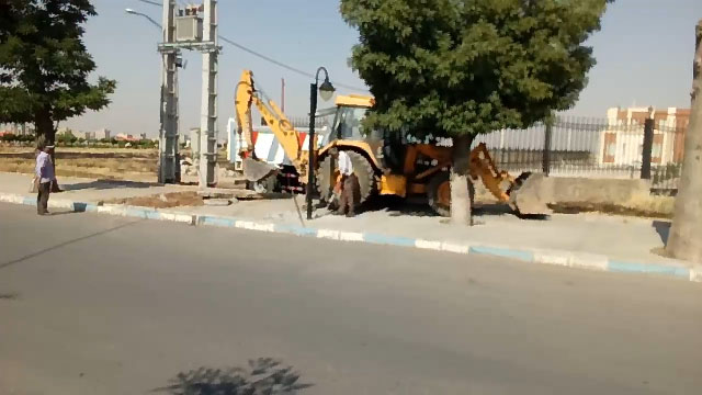 بازسازی پیاده‌رو در شهرک شریفیه + فیلم