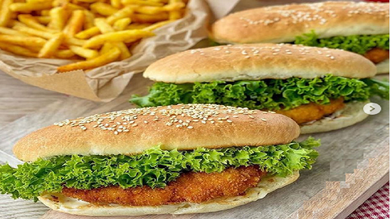 طرز تهیه برگر مرغ سوخاری