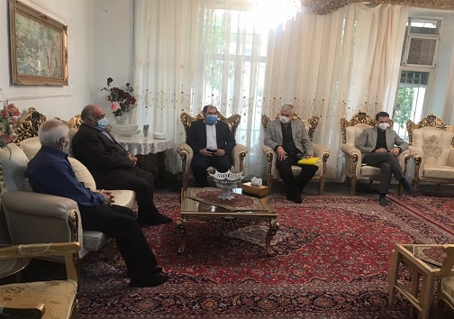 حضور استاندار کرمانشاه در منزل پیشکسوتان وزنه برداری