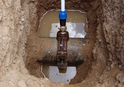چاله های حفاری شده در شهرک رضوانیه