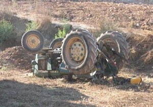 ۶ کشته و مجروح در اثر واژگونی تراکتور در دیواندره