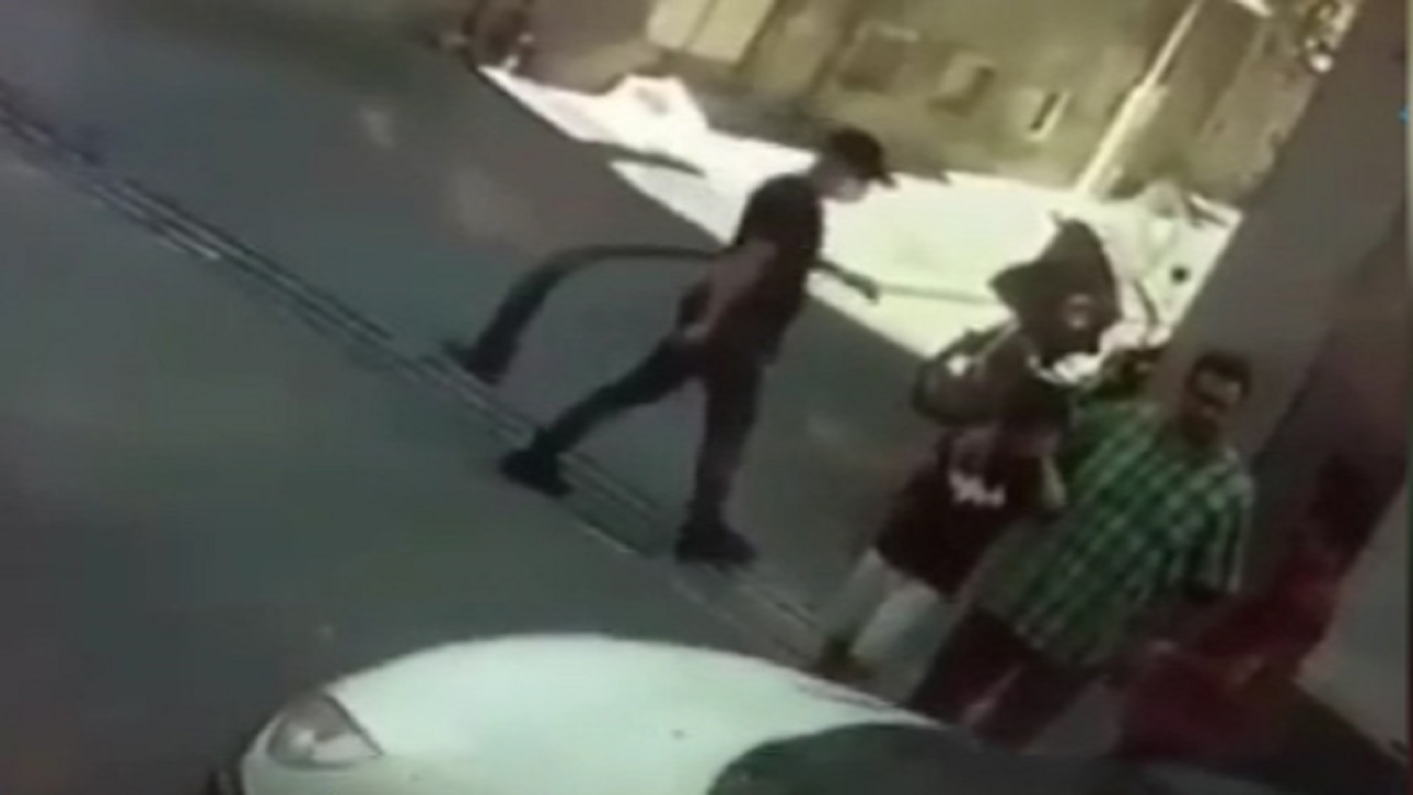 سرقت گردنبند از گردن یک شهروند در سنندج + فیلم