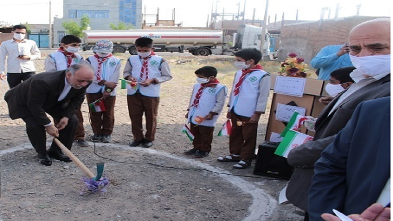 ساخت ۷ مدرسه در روستای دستگرد بیرجند به کمک خیران