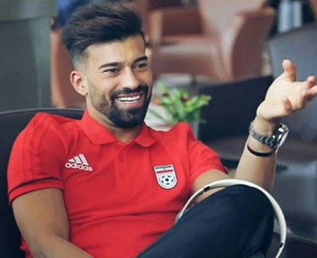 اقدام خیرخواهانه رامین رضائیان برای کمک به بیماران کرونایی