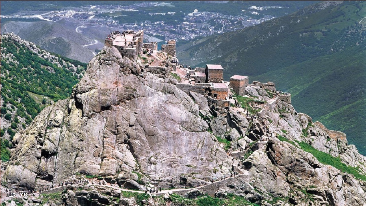 از آغاز زندگی مشترک در جوار مزار شهید قاسم سلیمانی تا تلف شدن ماهیان در سد و شمگیر + فیلم و تصاویر