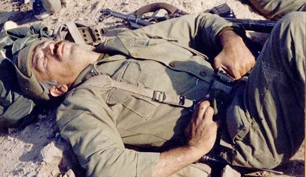 شیر صحرا، تکاوری که هیچ گاه از نبرد خسته نشد + تصاویر شیر صحرا، تکاوری که هیچ گاه از نبرد خسته نشد + تصاویر