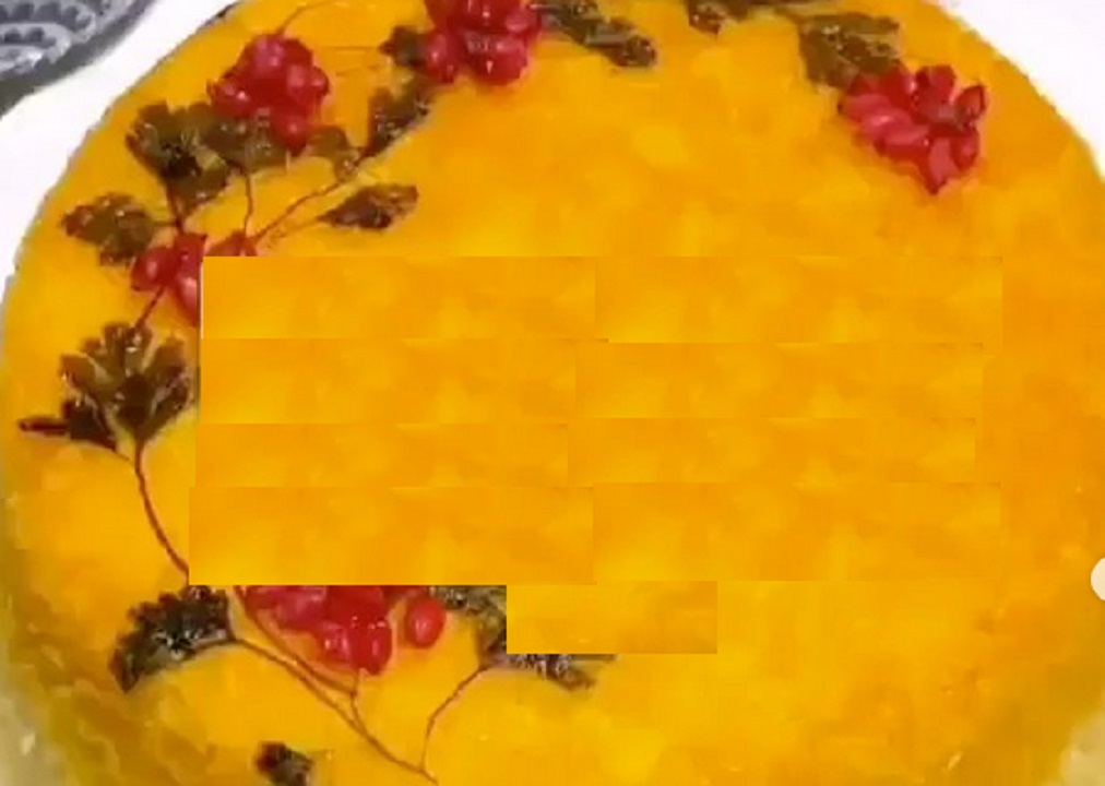 طرز تهیه کته با ته‌دیگ زعفرانی طرح دار