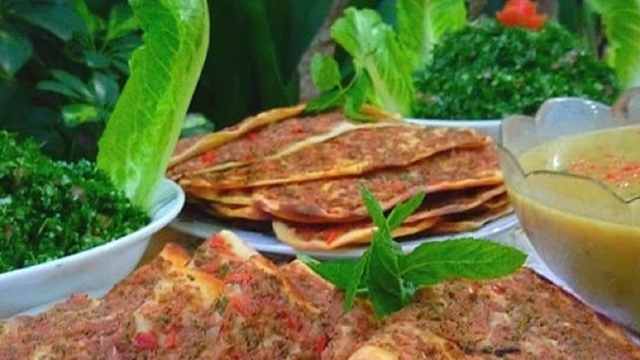 طرز تهیه صفیحه؛ غذای عربی تند