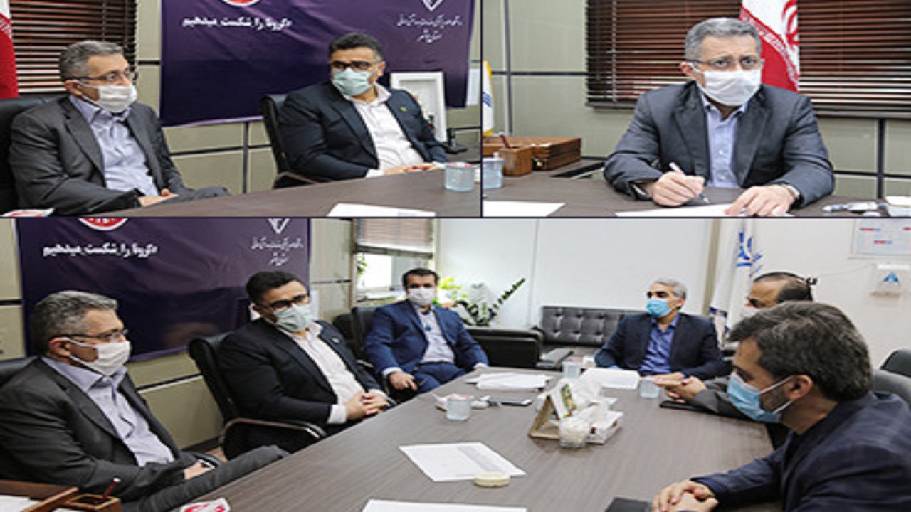 معاون وزیر بهداشت برای بررسی وضعیت کرونا به بوشهر سفر کرد