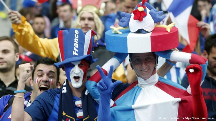 بازگشت هواداران فوتبال به ورزشگاه‌های فرانسه