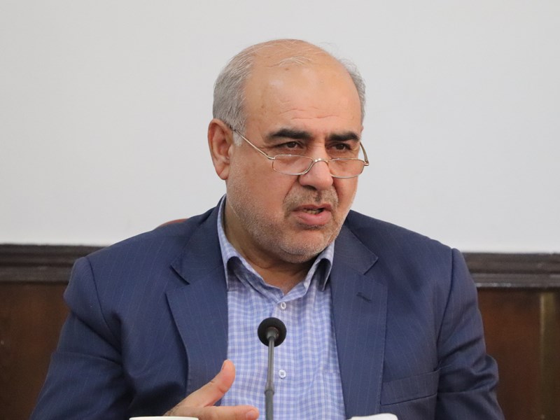 در پیک بیماری کرونا بیماری نداشتیم که پشت درهای بیمارستان بماند