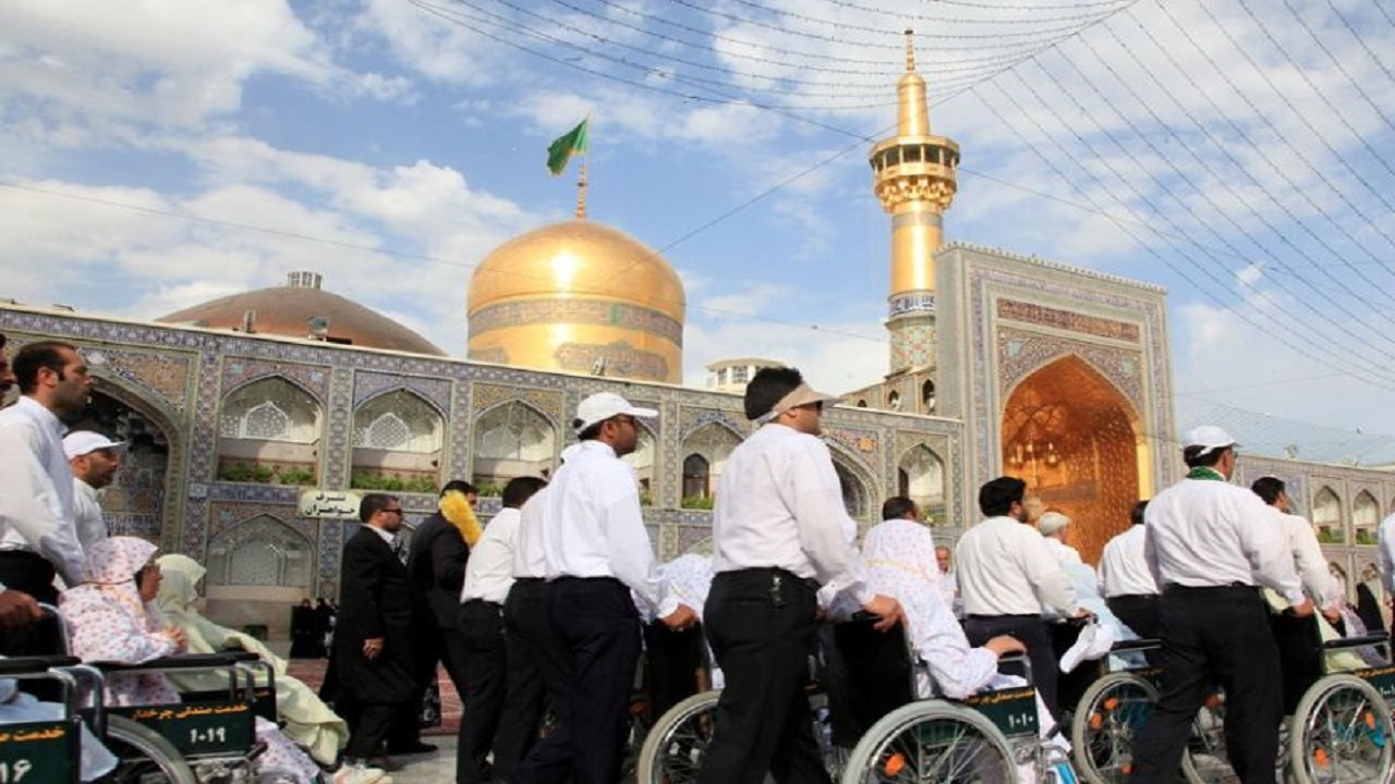 خبرنگاران، خادم افتخاری در حرم امام رضا(ع) می شوند