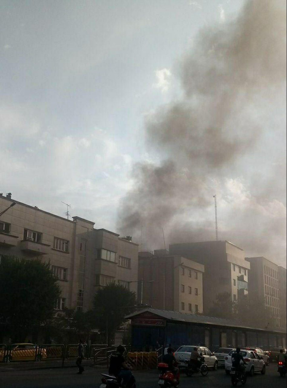 جزئیات حادثه آتش سوزی پست برق در میدان فردوسی