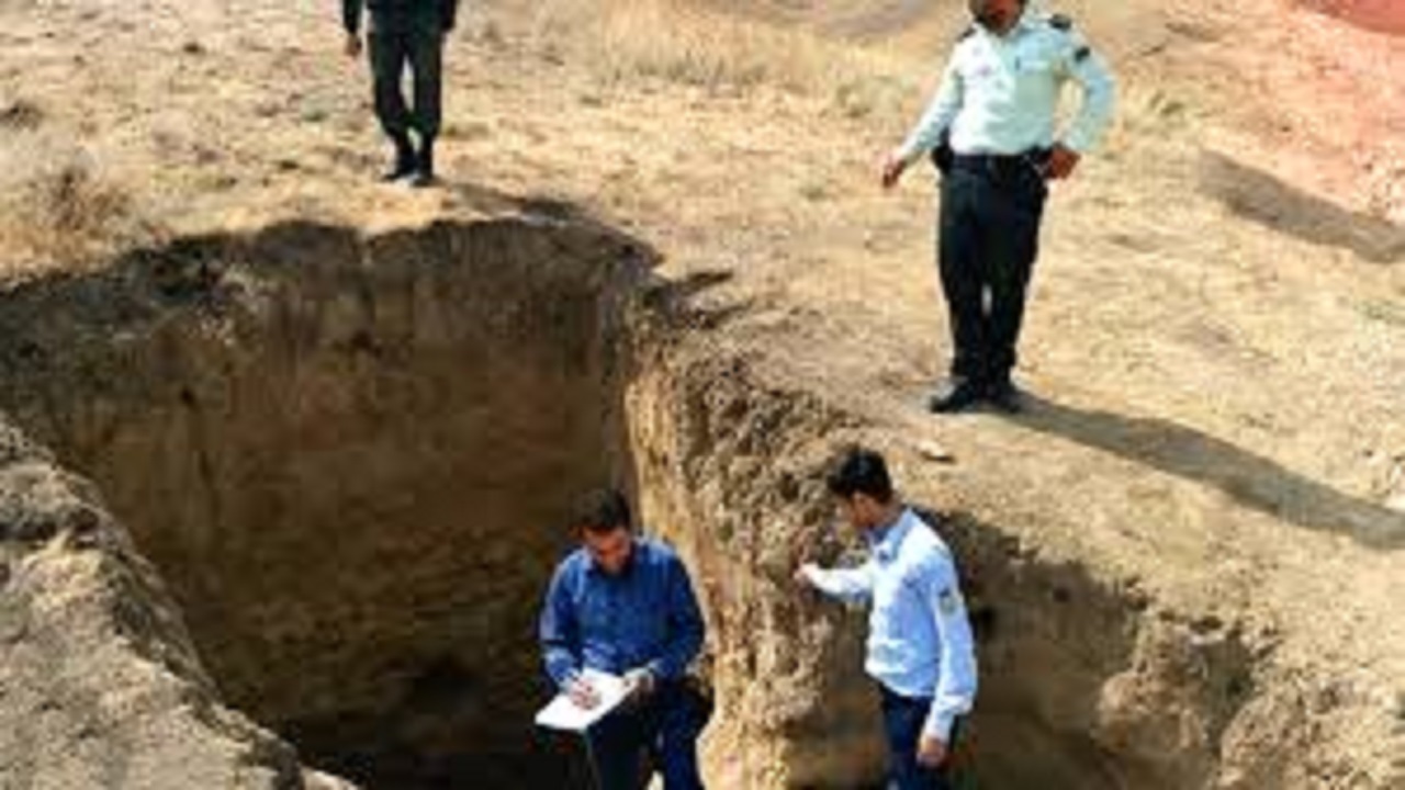 حفاران غیر مجاز در سودای گنج های خیالی به سر می برند